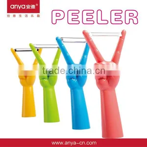 D432 Cassava Peeler Kitchen Plastic Ware Sweet Potato Peeler thumbnail-1