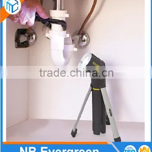 Stanley Tripod Flashlight thumbnail-1