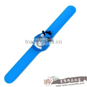 2016 Promotional Custom Shape Silicone Snap Watches Band for Youth thumbnail-2