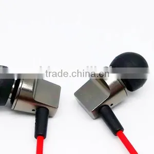 2016 Lastest Oem Metal Earphone With Mic for Iphone thumbnail-3