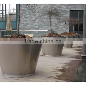 FO-306 Round Tapered Fiberglass Planter for Decoration thumbnail-5