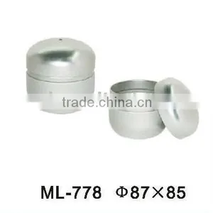 Tin Candle Box thumbnail-1