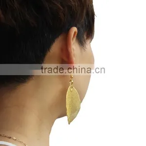 Zm33721a New Model Fancy Ladies Leaf Design Drop Earrings for Party Girls thumbnail-4