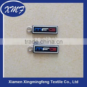 Injection Plastic Zipper Puller thumbnail-1