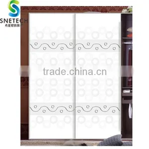Art Glass Door Decor thumbnail-1