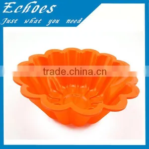 Flower Shaped Cake Baking Pan thumbnail-1