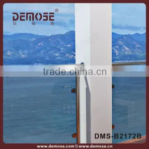 French Frameless Glass Balcony Railing thumbnail-1