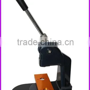 Badge Making Machine thumbnail-1