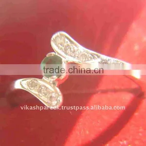 Whitegolddiamondring thumbnail-1