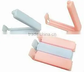 Colorful and Beautiful Plastic Sealing Clip thumbnail-1