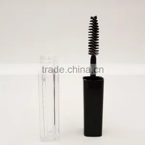 Plastic Eyelash Bottle With Brush thumbnail-1