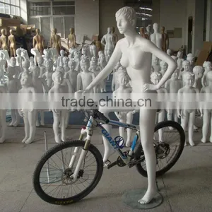 Female Sports Mannequins for Athletic Apparel Display thumbnail-5