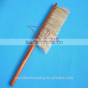 Wooden Handle Horse Hair Honey Bee Brush for Beekeeping thumbnail-4