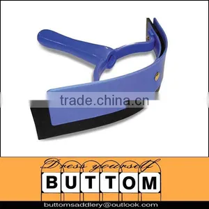 Sweat Scraper Horse Sweat Scraper Plastic Sweat Scraper With Rubber Blade thumbnail-1