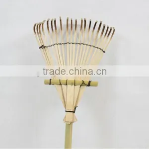 Bamboo Leaf Rake thumbnail-1