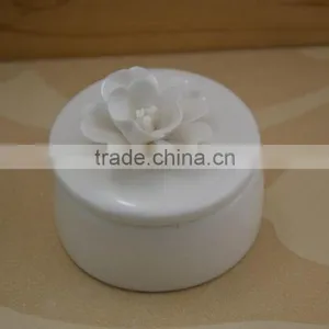 Hand Made Ceramic Jewelery Box With Flower Shape Design thumbnail-5