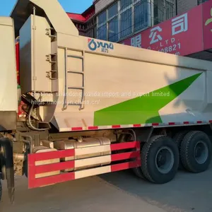 Howo Tipper / Howo Dump Truck / Howo Truck/Right Driving thumbnail-3