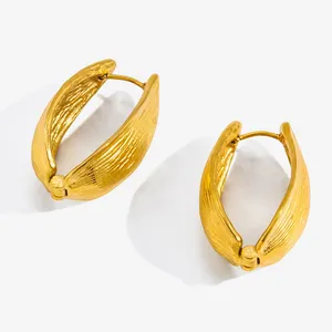 Custom 2.5mm Stainless Steel Round Tube Small Ear Rings Steel Color Female Jewelry thumbnail-3