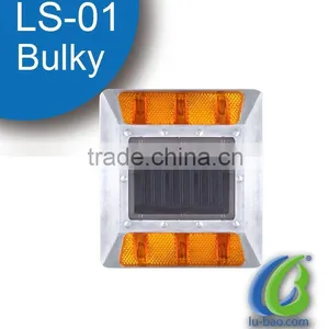 LS-01 Factory Plastic Colorful Reflective Solar LED Road Stud thumbnail-1