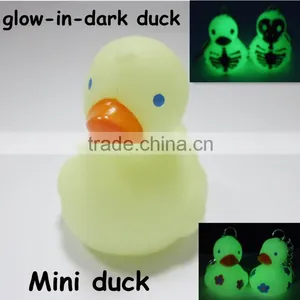 Rubber Toy Manufacture Glow in Dark Halloween Skull Duck thumbnail-1