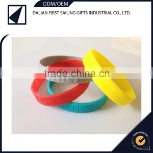 Silicone Clapped Her Hands Ring Bracelet thumbnail-6