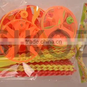 SK-T386 Toy Candy Rotate Flying Toy thumbnail-3
