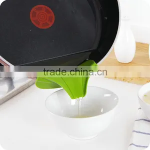 New Design Anti Leakage Kitchen Pot Round Deflector Edge Liquid Silicone Deflector thumbnail-2