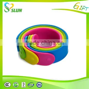 China Factory Hottest Selling Cheap Slap Band Watches thumbnail-3