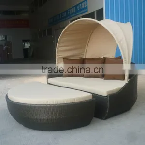Garden Outdoor Rattan Day Bed With Sunshade thumbnail-2
