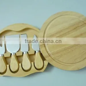 Round Cheese Cutting Board Set thumbnail-1