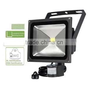 High Lumen Outdoor Ip65 30w Motion Sensor Solar Garden Light thumbnail-2