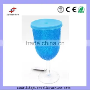 Plastic Goblet With Lid for Bar and Party thumbnail-1