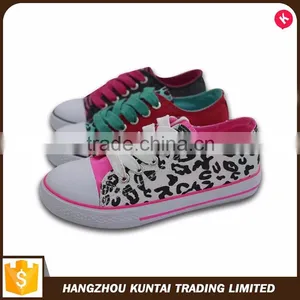 Hot Sale Best Quality Classic Women and Men Canvas Shoes thumbnail-1