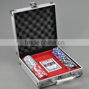 2 Full Decs of Playing Card 100pcs Color Wager Chips Plastic Poker Chips Set For Casino thumbnail-2