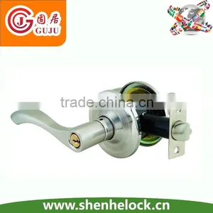 Entry Door Cylindrical Lever Lockset thumbnail-2