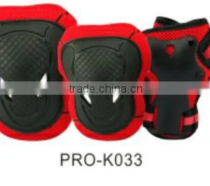 Skates Protection Gear thumbnail-1