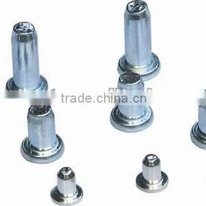 Steel Solid Rivet thumbnail-1