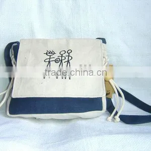 Fashion Canvas Messenger Bag 24 thumbnail-1
