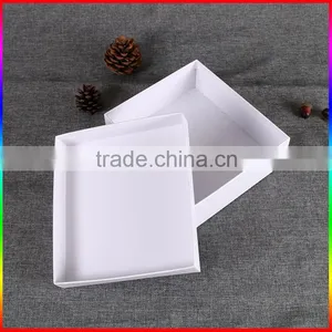 High Quality White Hard Paper Gift Box Packaging thumbnail-3