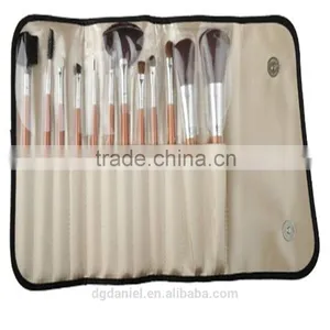 New Style 24pcs Nylon Hair Wooden Handle Promotion Cosmetic Brush Set thumbnail-2