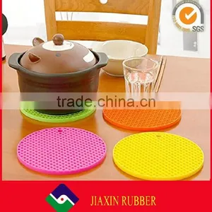 Wholesale Non Slip Pot Holders Hot Proof Dining Placemats Disposable Table Placemats thumbnail-2