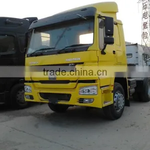 SINOTRUCK Tractor Head/6x4 Howo Tractor Truck Price ZZ4257N3247C1 thumbnail-4