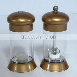 Salt and Pepper Set thumbnail-1
