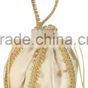 RENAISSANCE HANDBAG POUCH IN GOLD thumbnail-1