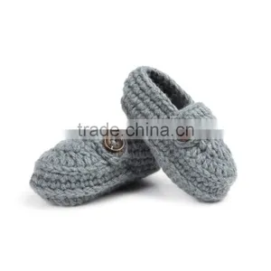 Fancy Button Style Hand Knitted Crochet Shoes Winter Indoor Infant Baby Shoes thumbnail-3