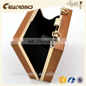 CR Factory OEM Acceptable Engraving Patterns Hollowed-out Design Metal Frame Long Chain Rectangled Shaped Wooden Box Clutch Bag thumbnail-4