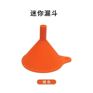 Small Foldable Silicone Funnel for Kitchen Use, Collapsible Mini Liquid Transfer Funnel for Filling Oil, Spice, and Small Containers thumbnail-4