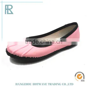 Reasonable Price Wholesale Low Cut Rain Boots Made of Rubber thumbnail-1