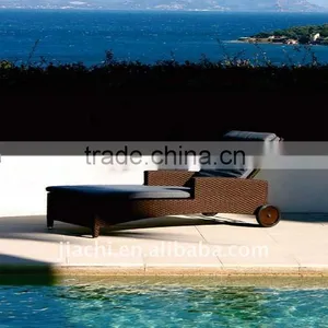 Rattan Chaise thumbnail-1