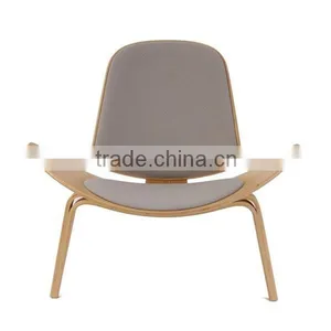Shell Chair thumbnail-1